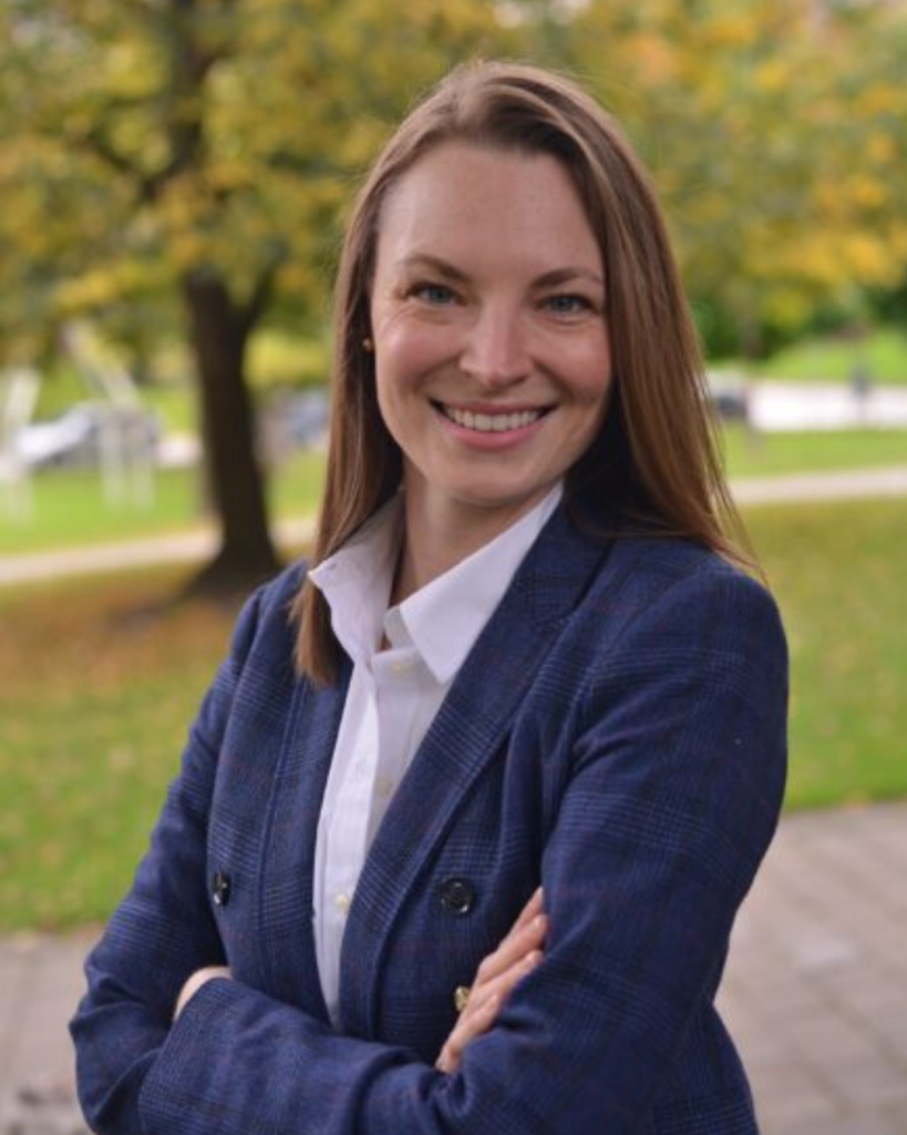 (Catherine) Arianne Buchan